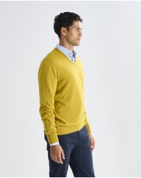 3 Wise Men - 3 Wise Men Fisher V Neck Merino Knit - Mustard