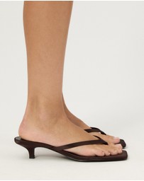 Atmos&Here - Oceane Satin Kitten Heel Sandals