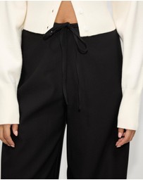 Dazie - Celine Tie Front Pants