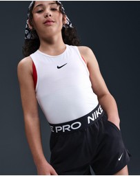 Nike - Pro Fleece Dri-FIT Shorts - Teens