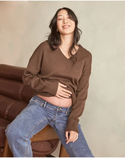 Soon Maternity - Recycled Cashmere V-Neck Sweater