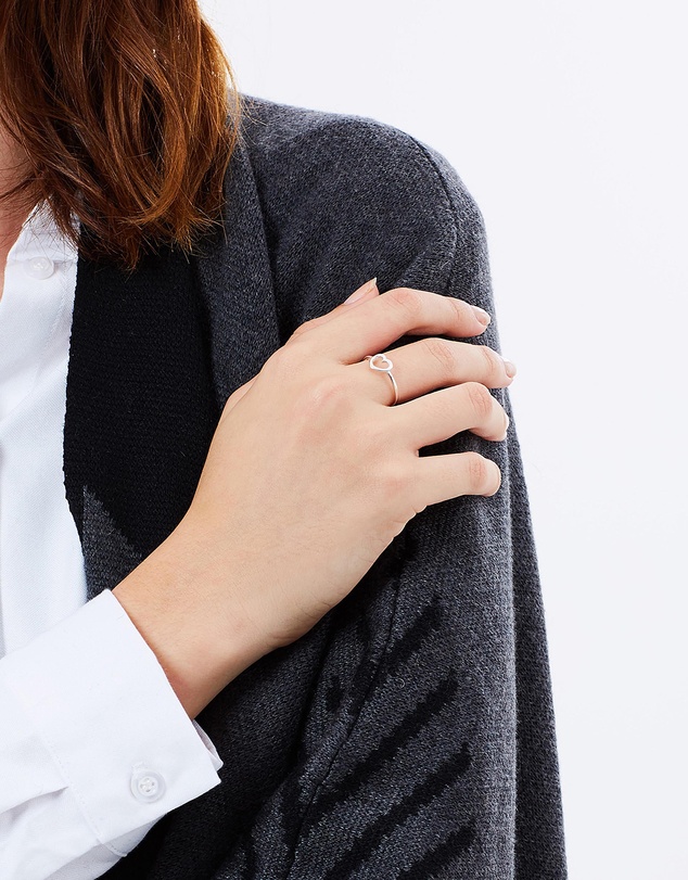 Karen Walker - Mini Heart Ring 