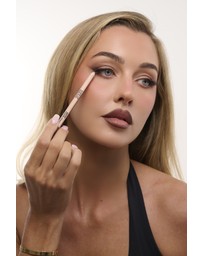 MAKE UP FOR EVER - EXCLUSIVE THE ICONIC x Sammy Robinson: The Lip Line Up