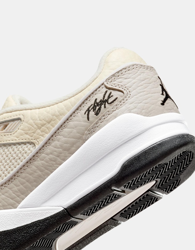 Nike - Jordan Flight Court - Women's