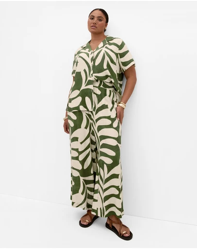 City Chic - Plus size Taranto Print Wide Leg Pant - moss