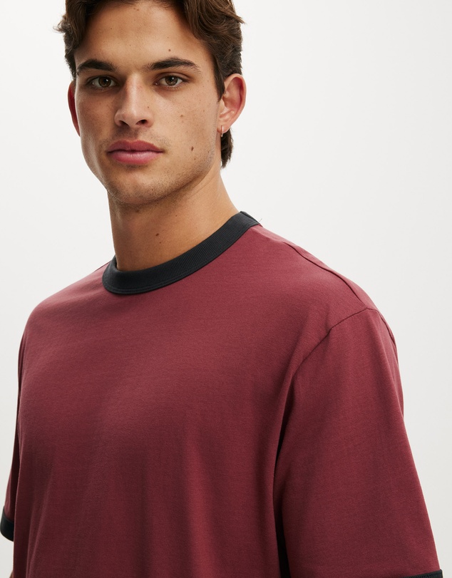 Cotton On - Cropped Fit T-Shirt