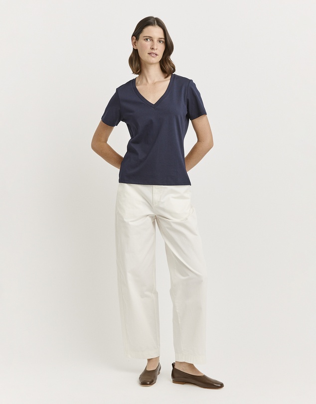 Toorallie - V-Neck Organic Cotton Tee