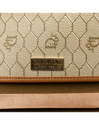 Pre-Loved by Azura Reborn - Pre-Loved dior Classic Shoulder Bag with Chain Accent Elegant Handbag for any Occasion