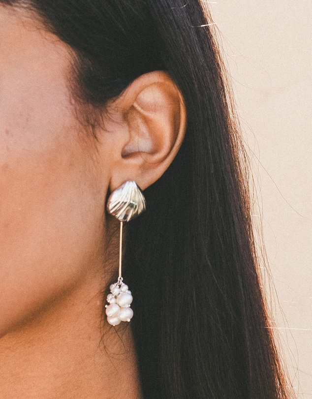 Haze & Glory - ICONIC EXCLUSIVE - Earrings Hanger Clam Of The Sea Pearl 925 Sterling Silver