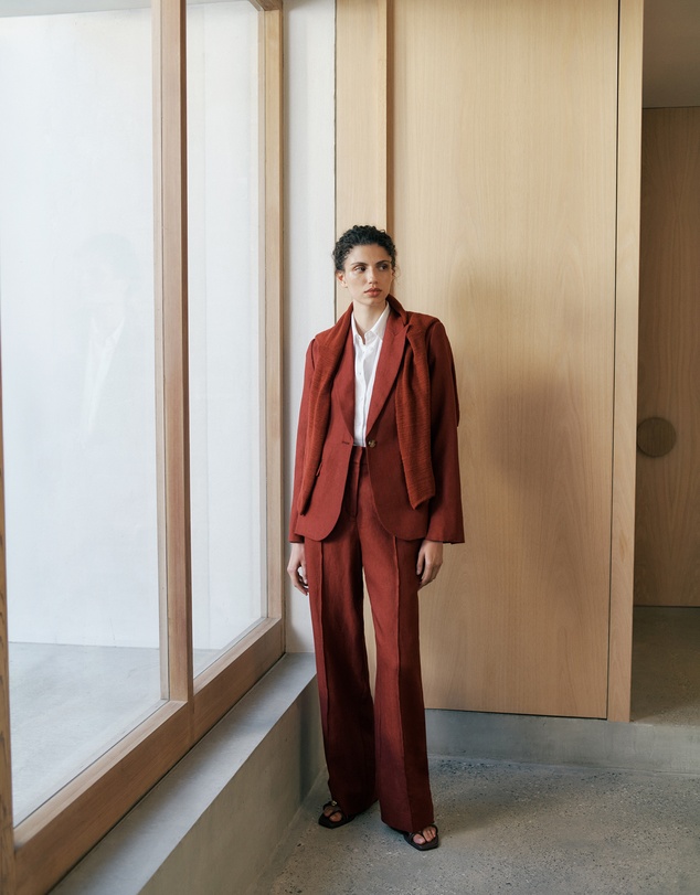 Trenery - Linen Twill Pintucked Wide Leg Pant in Russet