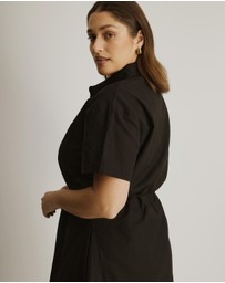 Atmos&Here Curvy - Cara Tie Waist Maxi Shirt Dress