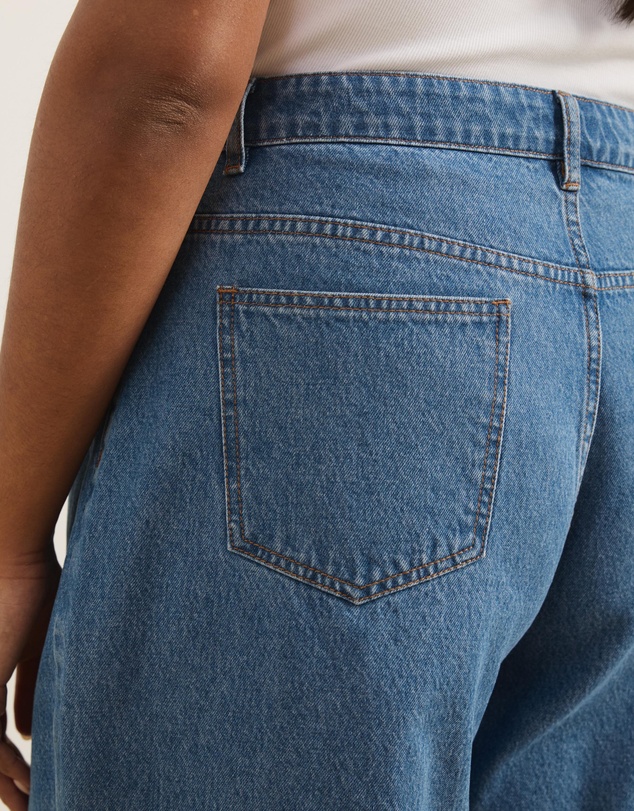 Atmos&Here Curvy - Ada Bermuda Denim Shorts