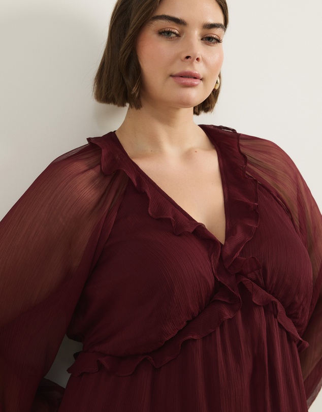 Atmos&Here Curvy - Tyla V-Neck Boho Midi Dress With Ruffle Detail