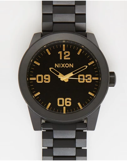 Nixon - Corporal SS
