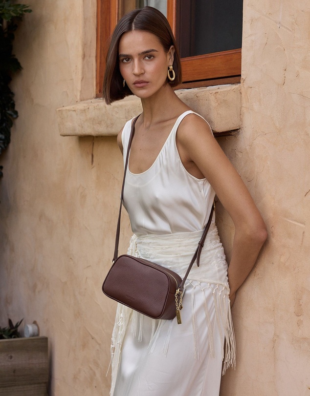 VESTIRSI - Vera Mahogany Camera Crossbody Bag