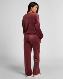 Hunkemoller - Long Sleeve Velours PJ Set