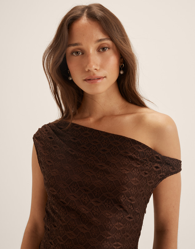 Review - Clara Lace Dress