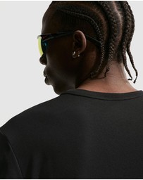 Nike - Nike Dri-FIT UV Miler Short Sleeve Top