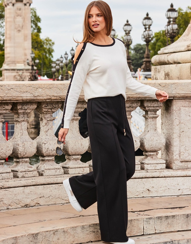 Sosandar - Eyelet Detail Contrast Sleeve Fine Knit Jumper