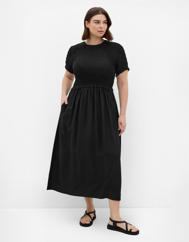 City Chic - Plus size Erika Shirred Bodice Dress - black