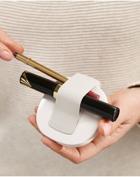 Joseph Joseph - Viva 2-in-1 Compact Magnifying Mirror (Shell)