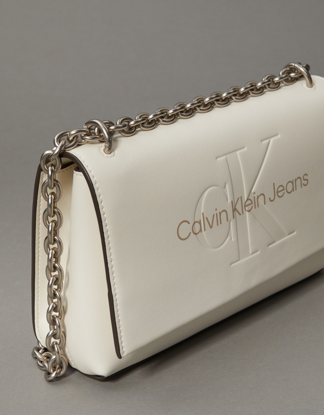 Calvin Klein - Sculpted Chain Crossbody Bag