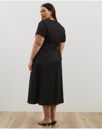 Atmos&Here Curvy - Dasha Scoop Neck Linen Blend Midi Dress
