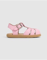 Pretty Brave - MILLIE Candy Picnic