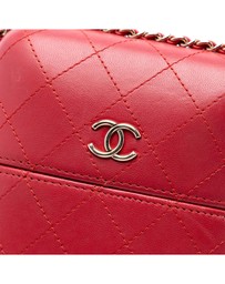 Pre-Loved by Azura Reborn - Pre-Loved CC Quilted Lambskin Chain Around Phone Holder
