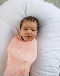 Kynd Baby - Large Stretchy Swaddle in Pink Heart