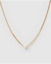 Izoa - Delicate Freshwater Pearl Necklace