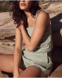MINKPINK - Capri Scallop Hem Shorts