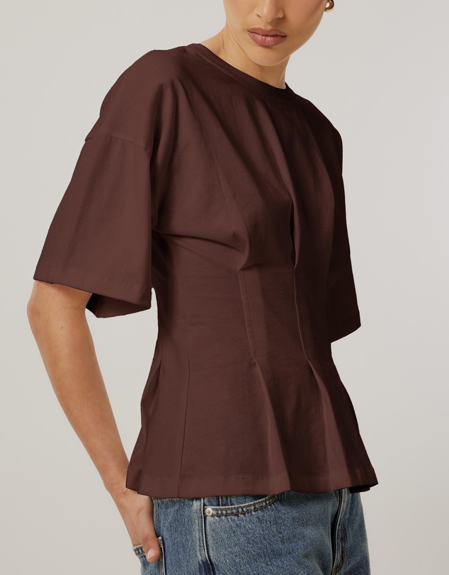 Calli - Tucked T-Shirt