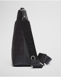 Country Road - Soft Top Zip Crossbody