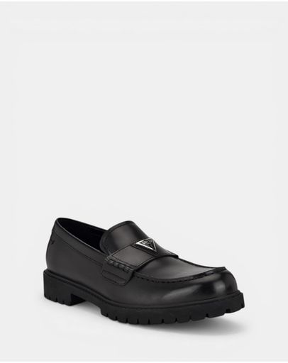 BLACK 001