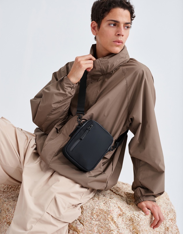 Gaston Luga - Däsh - Verti Crossbody Waterproof Shoulder Carry Bag