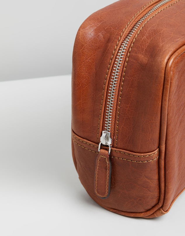 Staple Superior - George Leather Washbag