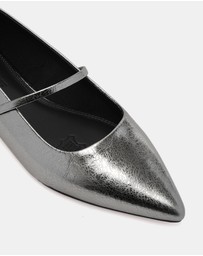 Miss Sofie - Meed Flats