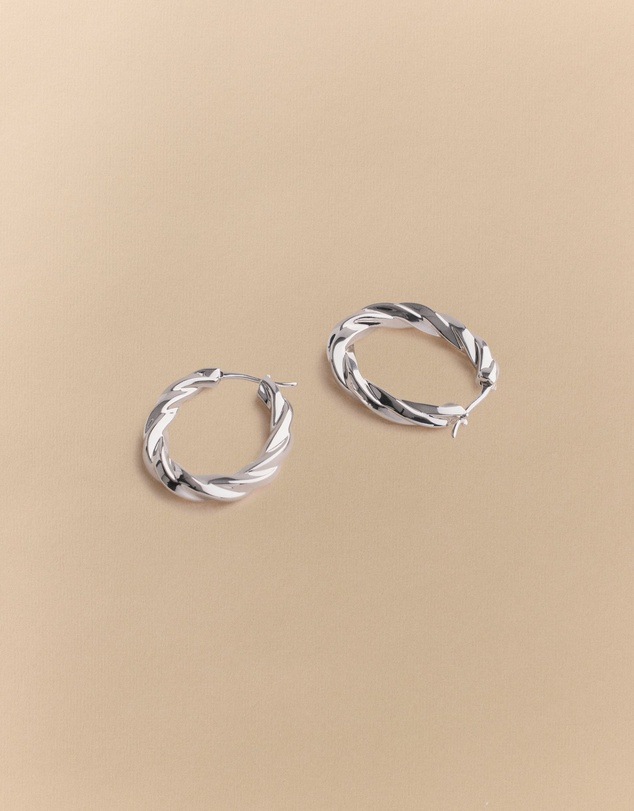 Trenery - Era Twist Hoop Earrings in Silver