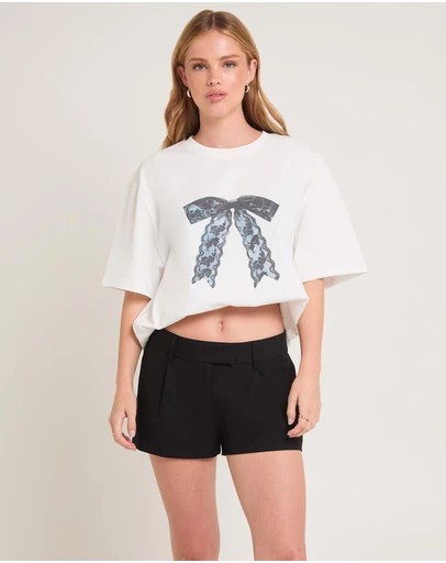 Alice In The Eve - Bow-Tiful Oversized T-Shirt