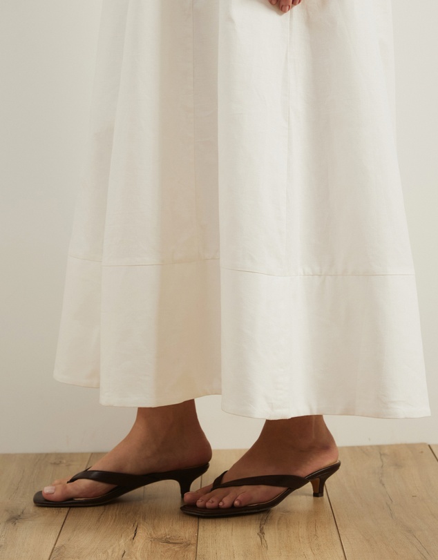 Atmos&Here Curvy - Lorry Keyhole Linen Blend Maxi Dress