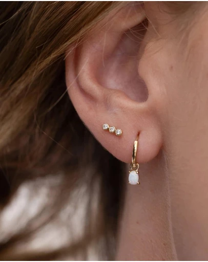 Luna Rae - Solid Gold - Vivian Studs