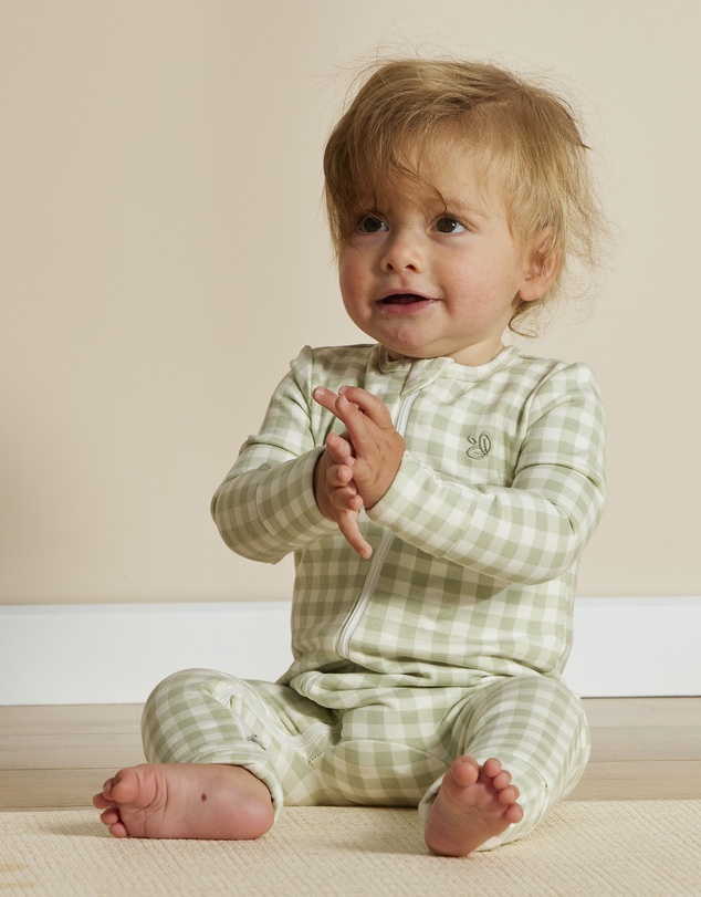 Grow Kindly - Warm Zippee Baby Romper in Gumleaf Gingham (0.5 TOG)
