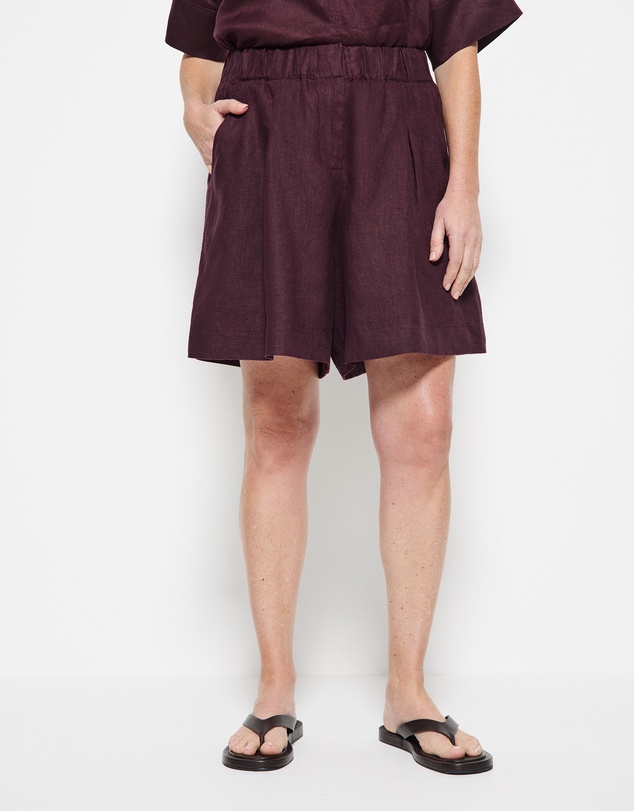 Commonry - Lucie Short