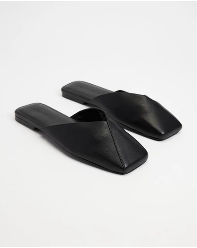 Atmos&Here - Sylvie Square Toe Leather Flats