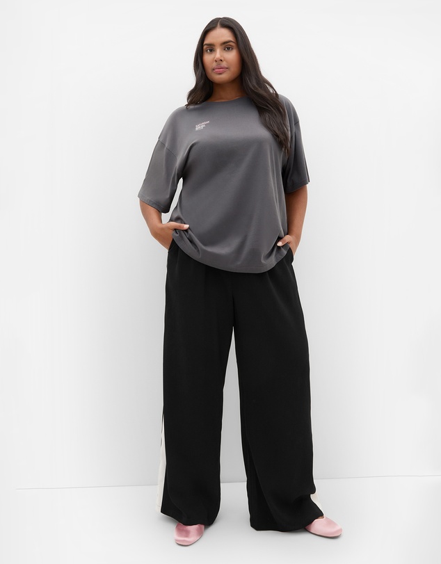 City Chic - Plus size Chill Social Club Tee - slate