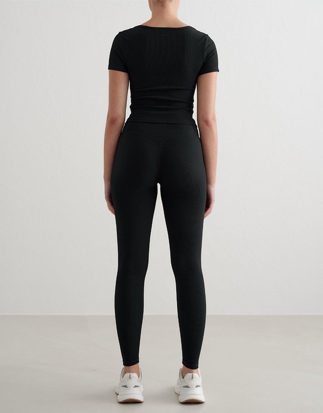 Aim'n - Ribbed Performance Short Sleeve Top