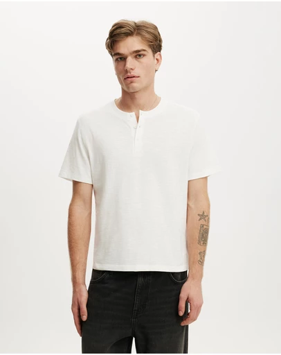 Cotton On - Fitted Henley T-Shirt