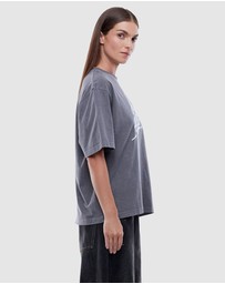 ENA PELLY - EP Signature Tee