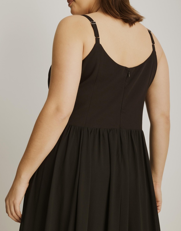 Atmos&Here Curvy - Amie Contrast Pleat Skirt Maxi Dress